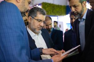 بازدید دکتر خیاطیان از نمایشگاه اینوتکس