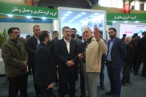 بازدید دکتر خیاطیان از نمایشگاه الگوهای مسیر پیشرفت